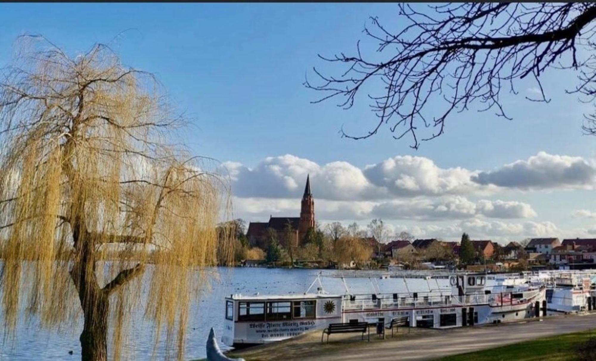 Am Hafen3 Apartment Röbel Екстериор снимка